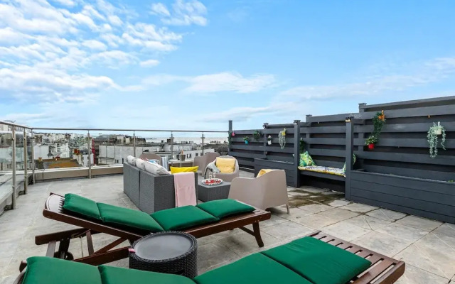 The Lanes Gem Penthouse Rooftop Terrace Sea View
