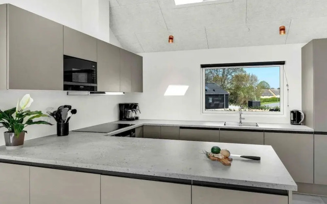 5 Star Holiday Home in Dronningmolle