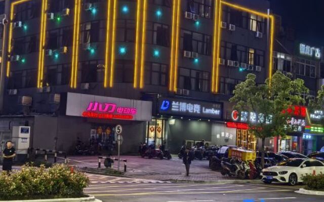 Yingcui Hotel (Ma'anshan Normal University Mengniu Industrial Park Branch)