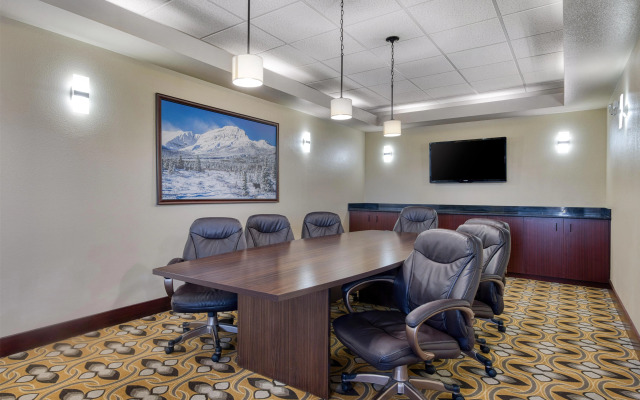 Best Western Shelby Inn & Suites