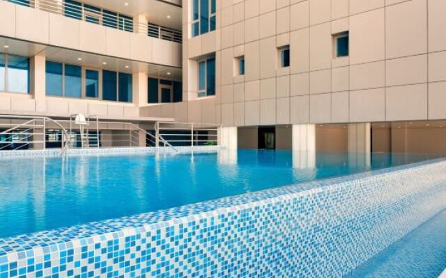 Ramada Hotel And Suites Amwaj Islands