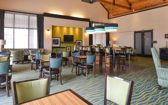 Comfort Inn & Suites