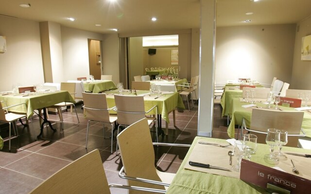 Hotel Abelha Le France