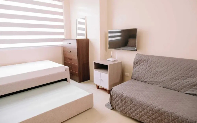 The Sleek & Chic Hideaway