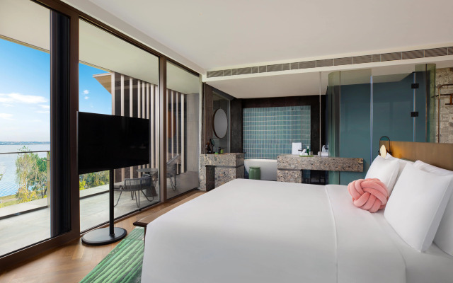 Indigo Suzhou Yangcheng Lake