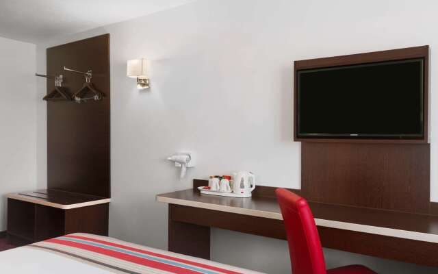 Ramada by Wyndham Milton Keynes