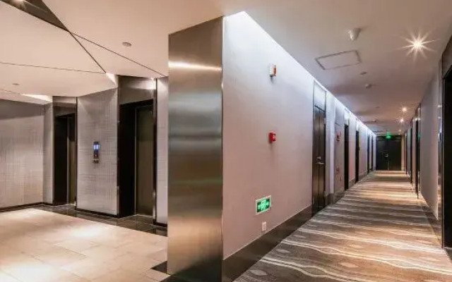 Orange Hotel (Hefei Sanxiaokou Subway Station Store)