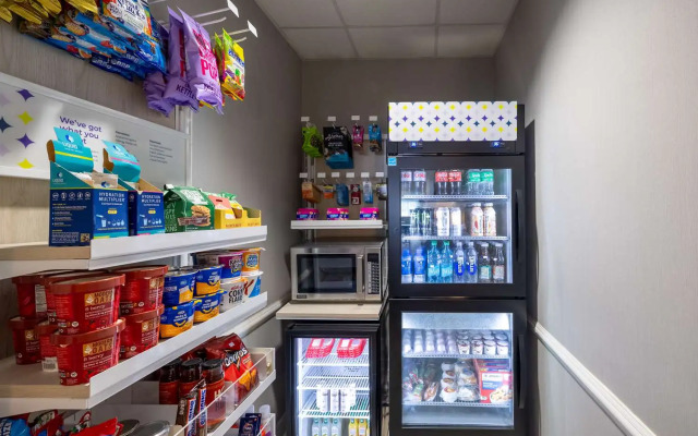 Spark by Hilton Savannah Airport