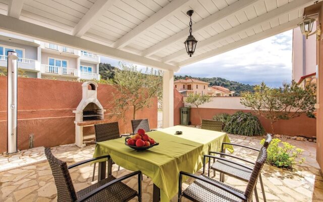 Amazing Home in Rab With Wifi and 3 Bedrooms