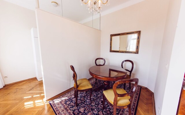 Hotel Carinthia Velden