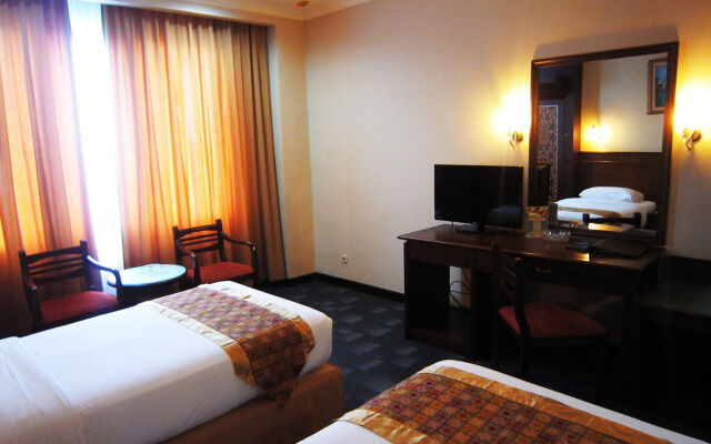 Furaya Hotel