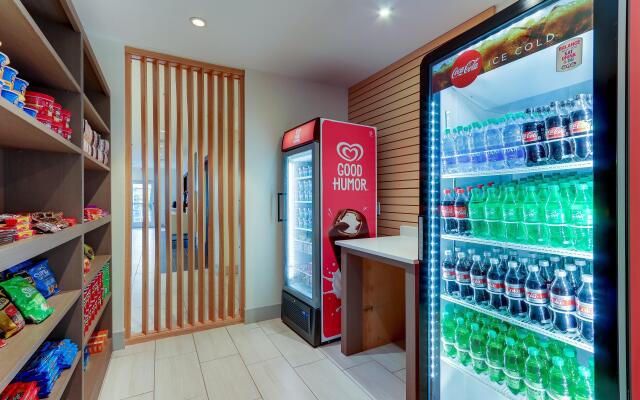 Holiday Inn Express & Suites Middletown - Goshen by IHG