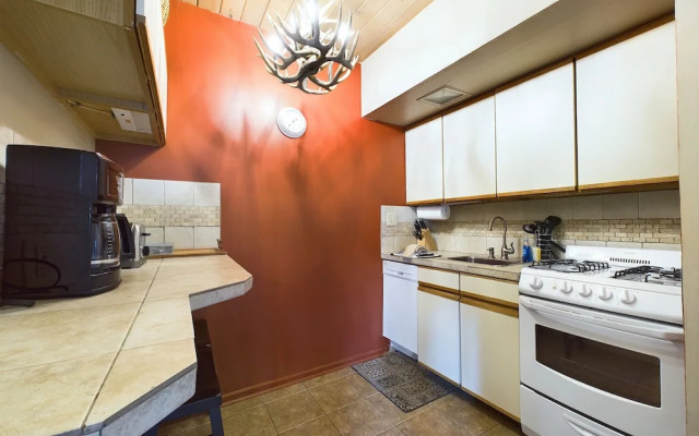 Aspenwood by Snowmass Vacations