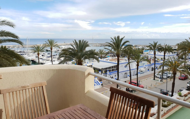 Fantastic Apartment In Front Of The Sea & Marina