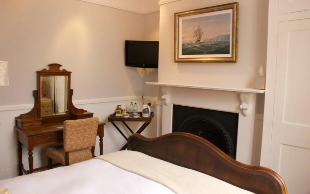 Chantry Hotel