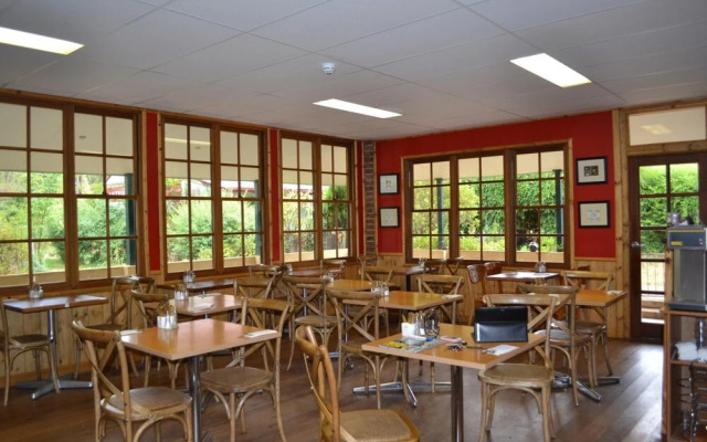 Stoke House Bed And Breakfast