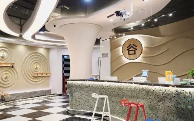 Hotel Valley of Silence (Cixi Shanglinfang Pedestrian Street Branch)