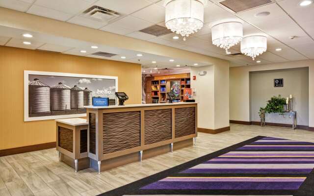 Hampton Inn & Suites Ashland