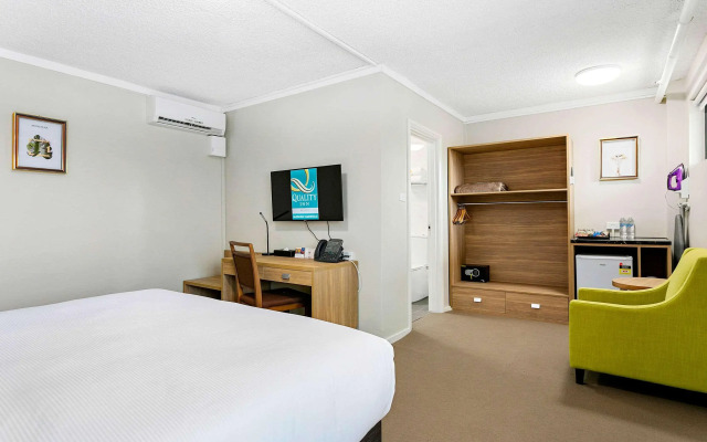 Quality Inn Sunshine Haberfield
