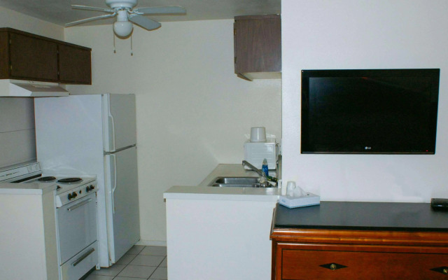 HWY Express Inn and Suites