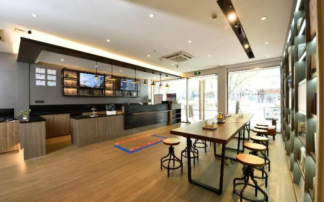 Hanting Hotel (Jiande Xin'anjiang Riverside)