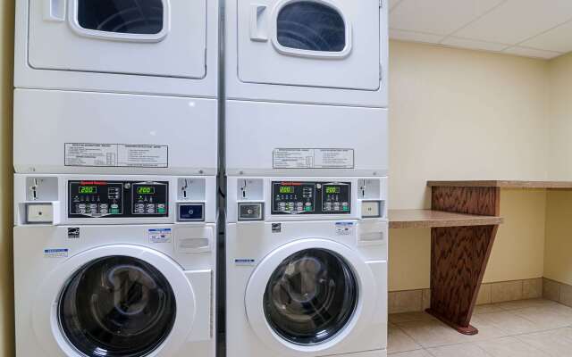 Clarion Inn Garden City