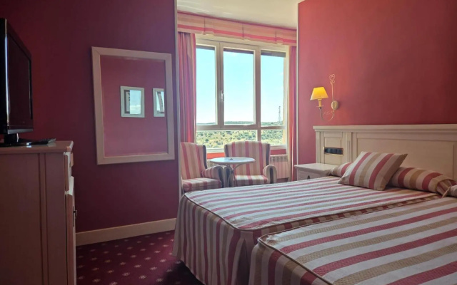 Hotel Leonor Mirón