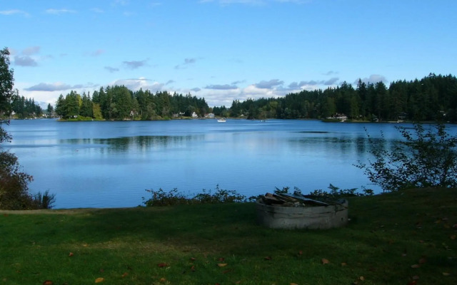 Oyster Bay Inn & Suites