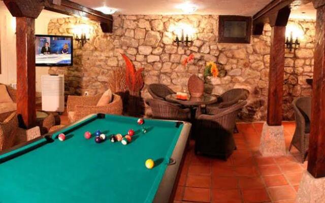 Complejo Rural La Tahona De Besnes