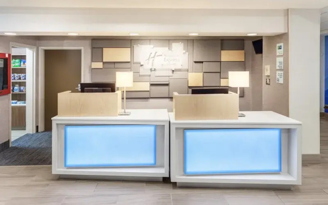 Holiday Inn Express Tilton