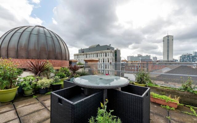 Beautiful Penthouse Apartment In Northern Quarter