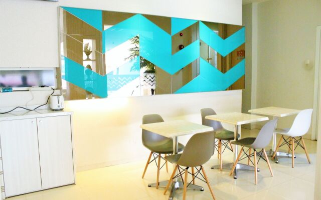 ZEN Rooms Pasar Ikan Losari