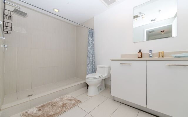 Miami World Rental - Midtown 820