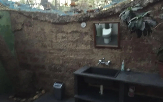 Chikoo House