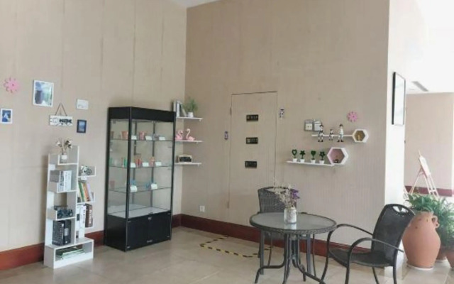 Zexi Business Hotel