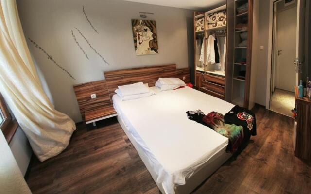 JBH Hotel