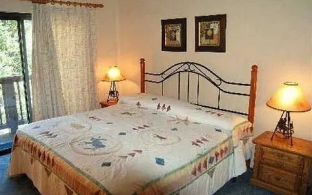 Pine Ridge Condominiums