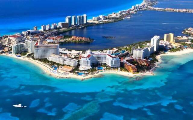 Rooms el Batey - Downtown Cancun 4