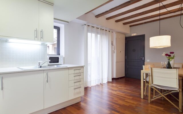 Inside Barcelona Apartments Esparteria