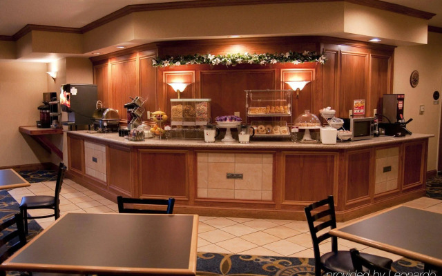 Comfort Suites Benton Harbor - St. Joseph