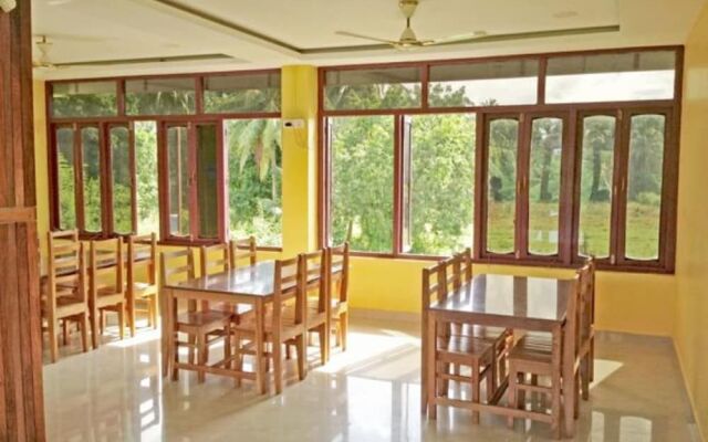 Hotel Neha Palace