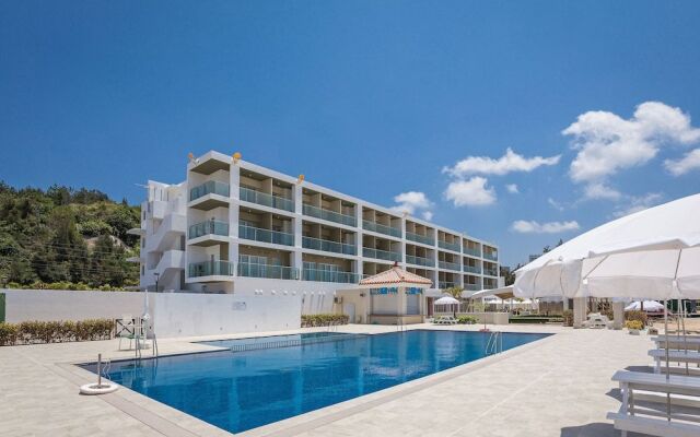 Kariyushi LCH Resort