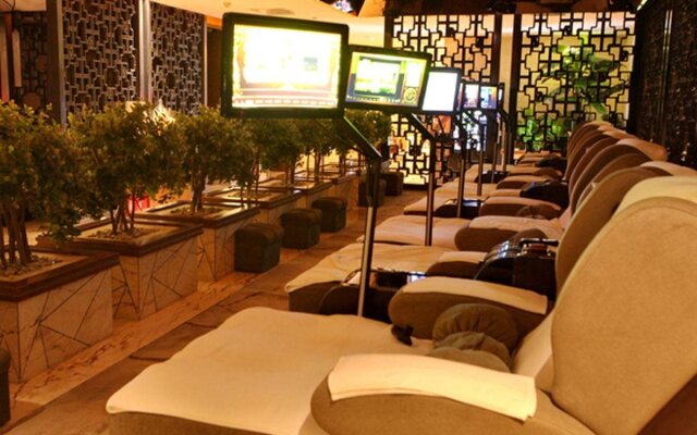 Top Elites City Resort Spa Hotel