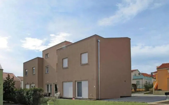 Apartments Orange AE1044