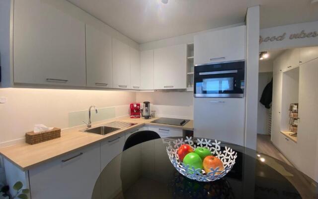 Moderne studio aan zee