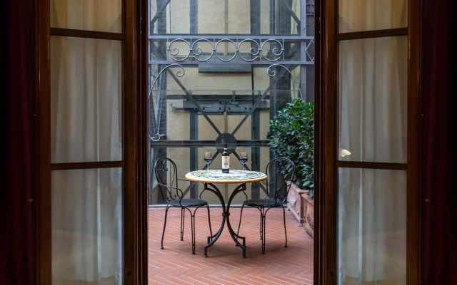 Hotel Alba Palace