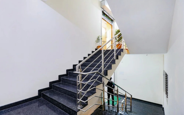 FabExpress Sri Sai Suites