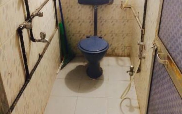 Near Airport 1Rk Shared Apartment Clean And Comfortable Stay