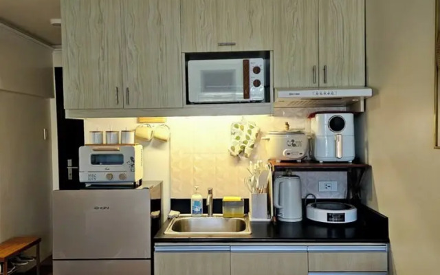 Room-cozy Cebu City Condo - Heart of the