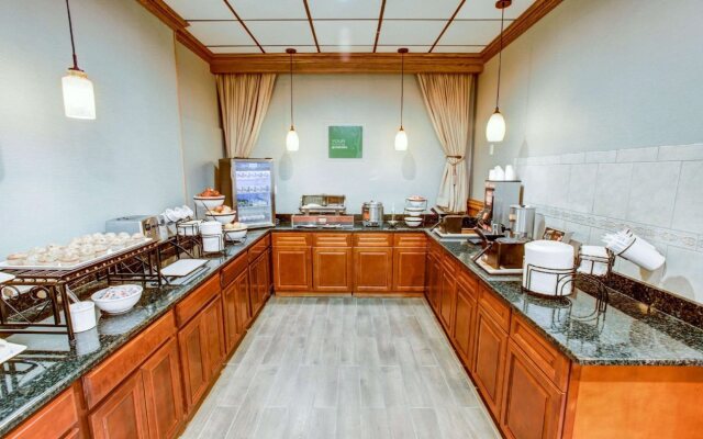 Comfort Inn & Suites Triadelphia - Wheeling